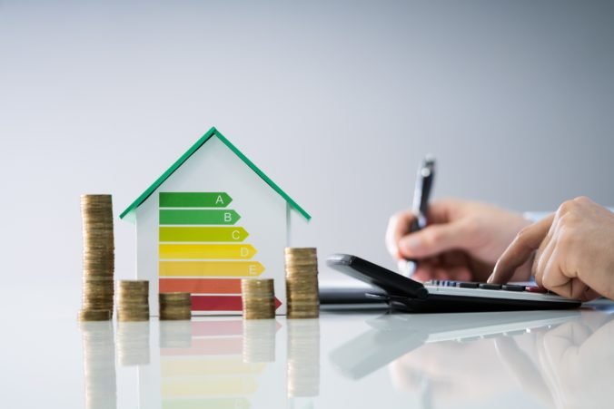 Až 77 % odborníkov tvrdí, že ľuďom nezáleží na energetickej úspore domu, hlavne, aby bol lacný