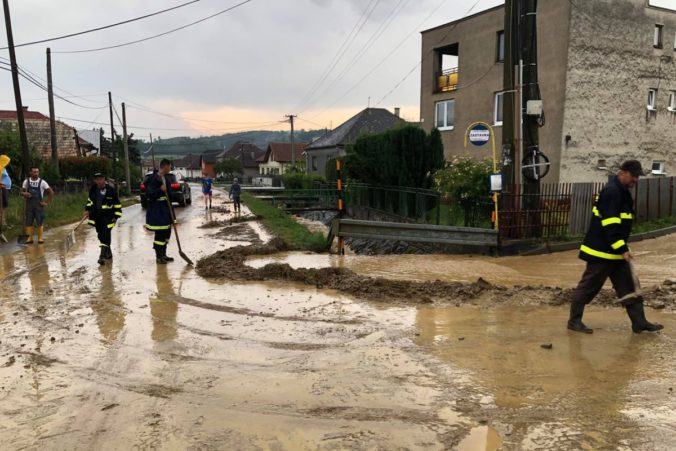 Meteorológovia varujú pred povodňami, najviac ohrozené je západné a stredné Slovensko