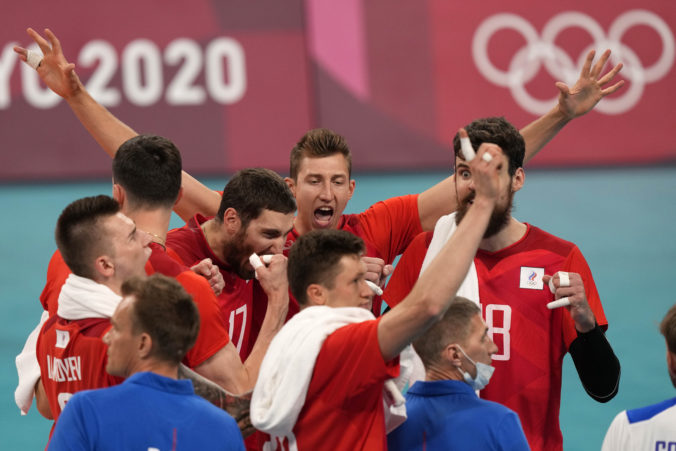 Ruskí volejbalisti nečakali postup do finále na olympiáde v Tokiu, hovoria o zázraku v treťom sete
