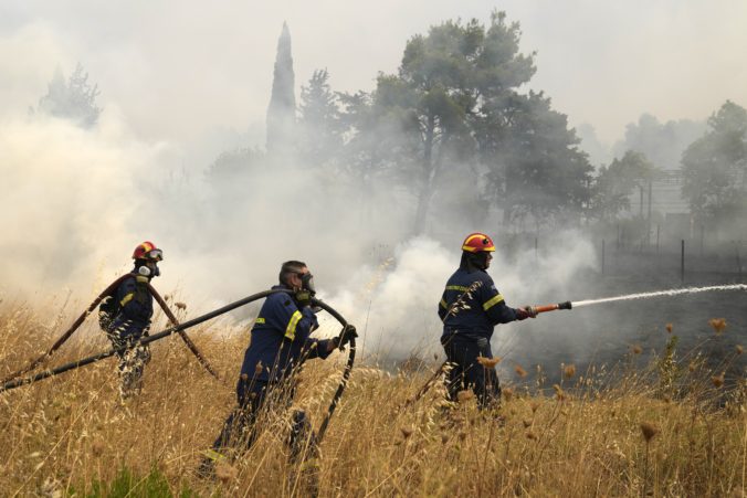 Slovenskí hasiči pomôžu Grékom v boji proti lesným požiarom, v Aténach je ohrozený hlavný rezervoár vody