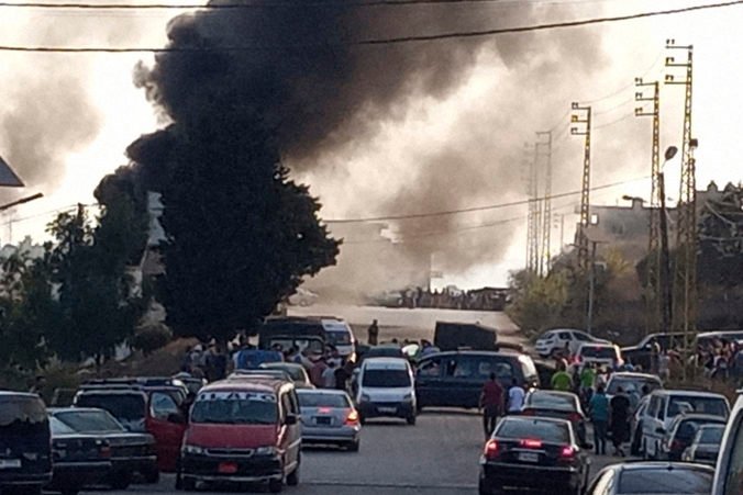 V Libanone vybuchla cisterna s nelegálnym palivom, zomrelo 20 ľudí a desiatky utrpeli popáleniny