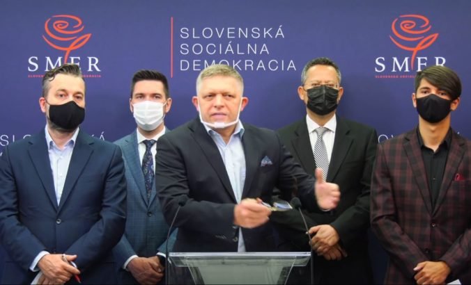 Fico sa obrátil na ústavný súd pre novelu zvýhodňujúcu zaočkovaných, nepáčia sa mu ani podmienky vstupu do prevádzok (video)