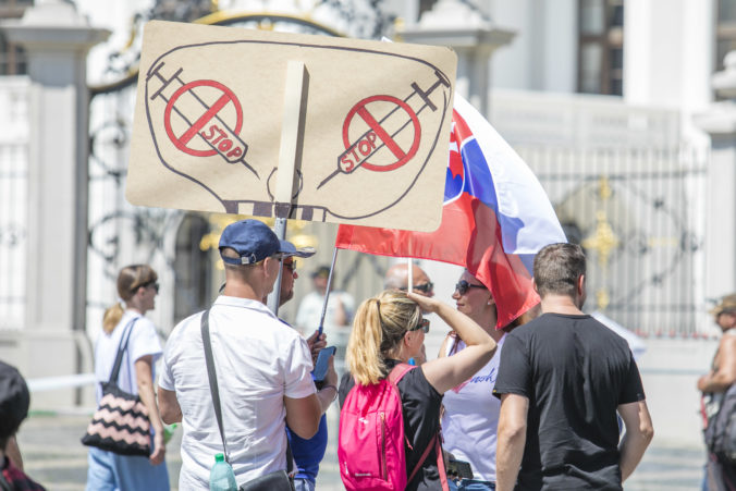 Smer nečaká podľa Beňovej vylúčenie z radov Európskych socialistov, protest v Košiciach neorganizuje s extrémistami