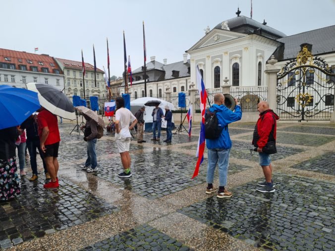 Bratislava sa pripravuje na ďalší protest, záhrada pri Prezidentskom paláci bude zatvorená