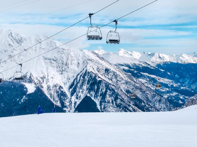 Horské strediská sa pripravujú na zimu, rezort školstva žiadajú o podporu v prípade lyžiarskych kurzov