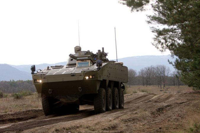 Vláda odklepla stámilióny eur na modernizáciu armády, Slovensko nakúpi obrnené vozidlá