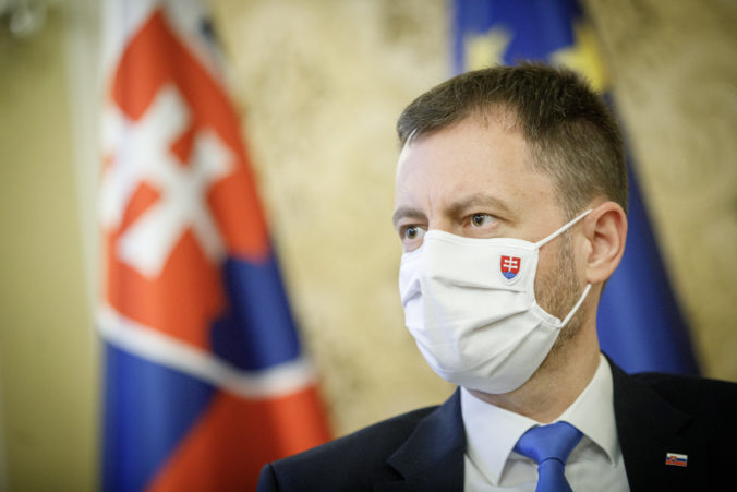Heger podpísal dohodu o financovaní, Slovensko by malo dostať prvé peniaze z plánu obnovy