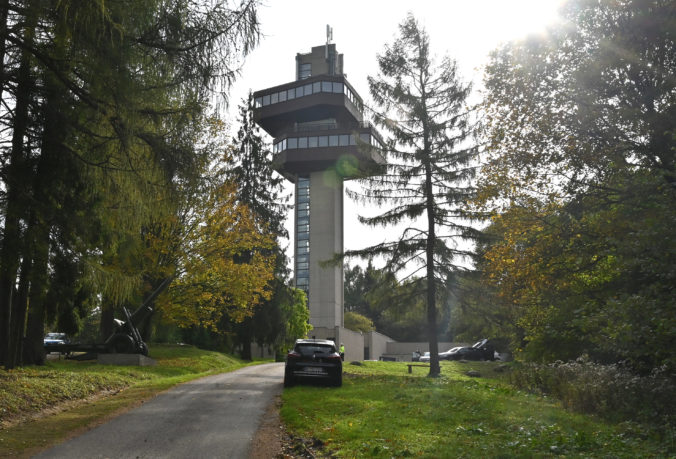 Na Dukle oslavovali 77. výročie Karpatsko-duklianskej operácie a otvorili vyhliadkovú vežu (foto+video)