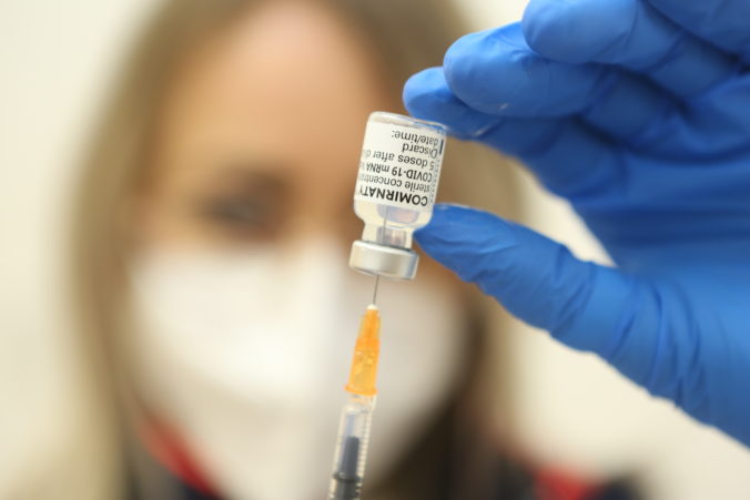 Slovensko pomohlo Rwande a Keni vo vakcinácií, poslalo im 440-tisíc dávok vakcín proti koronavírusu