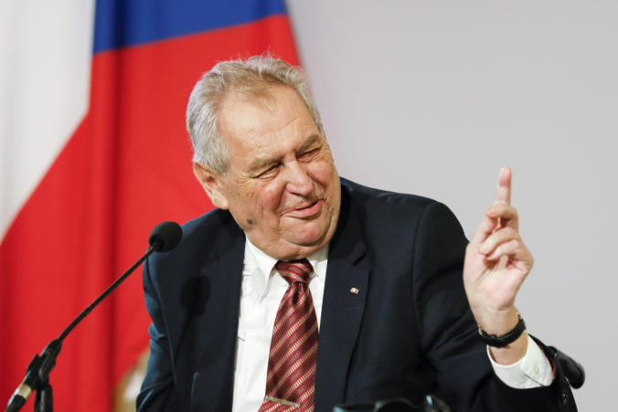 Prezident Zeman chce čoskoro začať s povolebnými rozhovormi, navštívil ho premiér Babiš