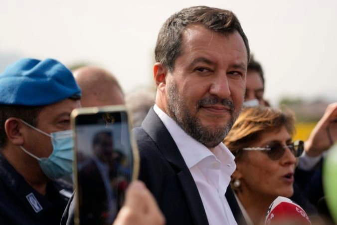 Začalo sa pojednávanie so Salvinim, pred súd sa postavil pre odmietanie lode s migrantmi