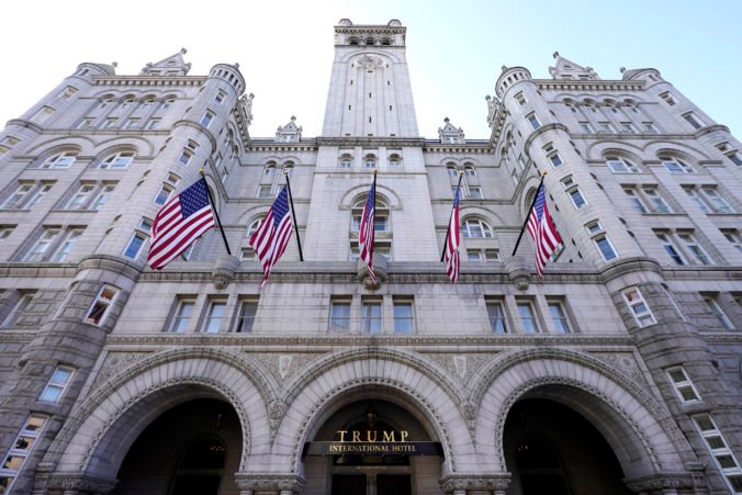 Hotel Trump International neďaleko od Bieleho domu sa mal predať za 375 miliónov dolárov