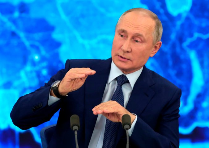 Putin by mal telefonovať s Bidenom, chce od neho záväzné garancie, že sa NATO nerozšíri na Ukrajinu