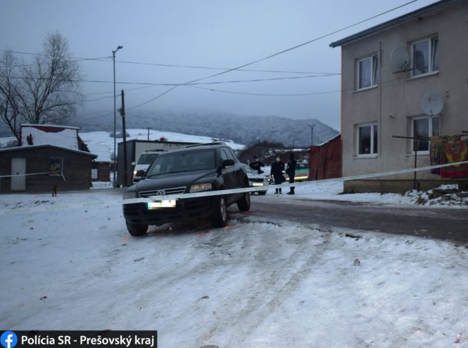 Štvorročného chlapca zrazilo auto, pri prevoze do nemocnice zomrel