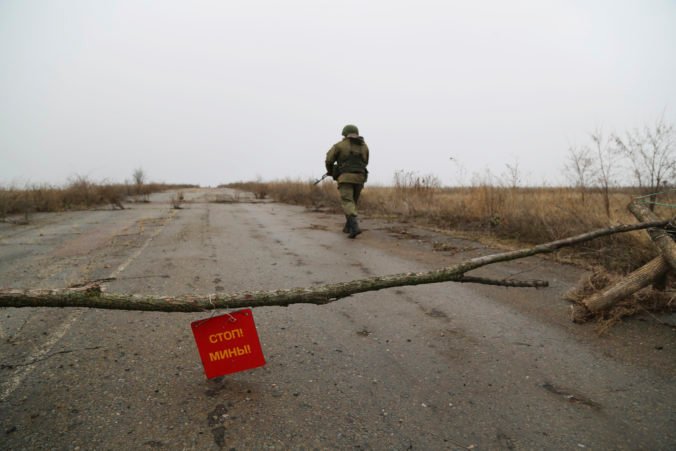 Vojenský náčelník varoval Ukrajinu, nemá sa snažiť získať kontrolu nad separatistickým oblasťami