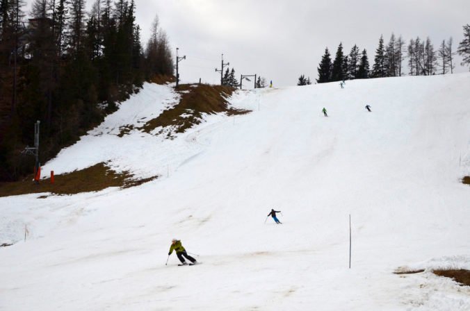 Na lyžovačku môžu záujemcovia z Novohradu vyraziť vďaka skibusu