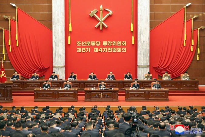 Kim Čong-un vedie Severnú Kóreu už 10 rokov, kľúčová konferencia má smerovať do „fázy víťazstva“