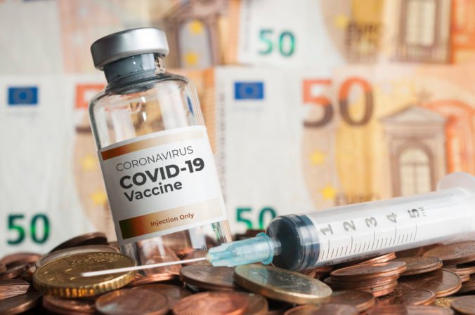 Poslanec Šefčík podporuje povinné očkovanie, očkovaciu lotériu nepovažuje za vyhodené peniaze