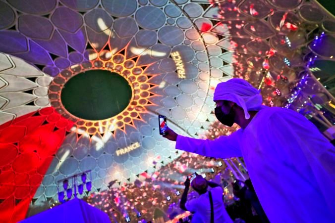 Pre koronavírus pristúpili organizátori svetovej výstavy v Dubaji k dočasným uzávierkam