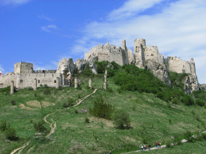 Prioritou Slovenského národného múzea ostáva v tomto roku obnova hradov aj kaštieľov a ďalších objektov