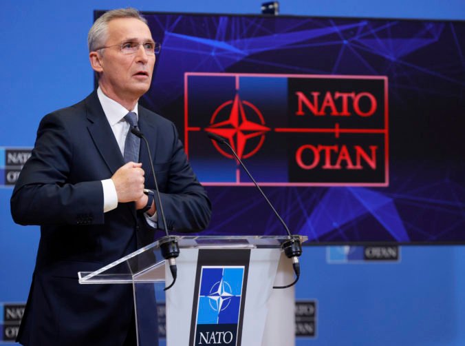 Ruskú požiadavku k NATO o zastavení rozširovania Blinken a Stoltenberg zamietli