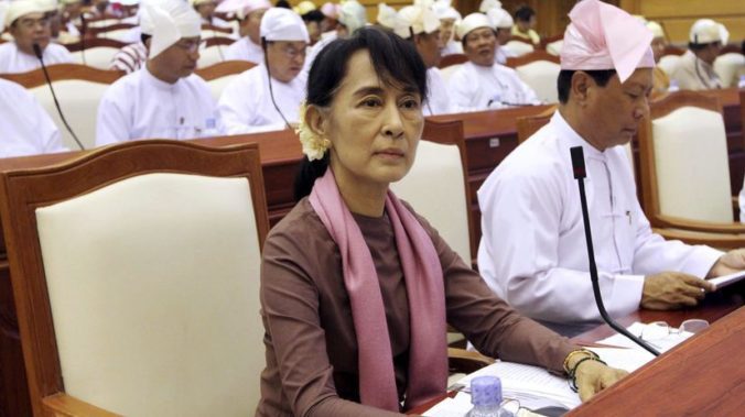 Súd vymeral zosadenej líderke Aun Schan Su Ťij ďalší štvorročný trest