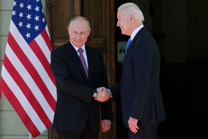 Rusko-americké rokovania o kríze na Ukrajine pokračujú, dohoda sa zatiaľ nečrtá