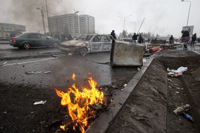 Počas protestov v Kazachstane zomrelo 225 ľudí, viac než štyritisíc ich bolo zranených