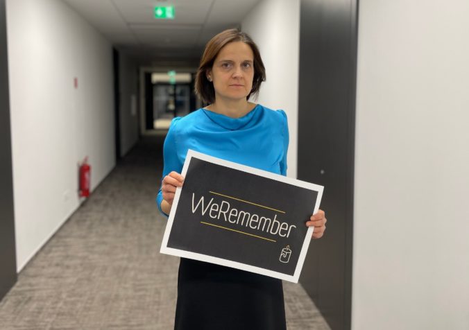 Rezort spravodlivosti sa pripojil k iniciatíve #WeRemember, ktorá upozorňuje na hrôzy holokaustu