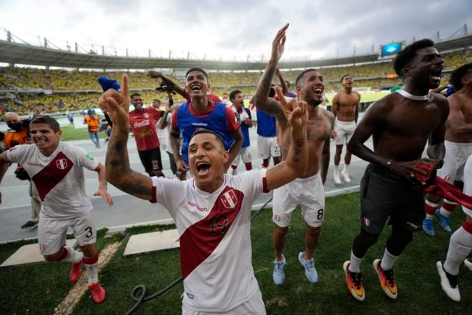 Peruánci vydržali kolumbijský tlak a vyhrali, dosiahli tak kľúčový triumf v bojoch o MS 2022 v Katare
