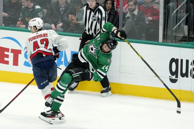 Martin Fehérváry trávi na ľade najviac času spomedzi všetkých nováčikov NHL, vyslúžil si miesto v All-Star tíme