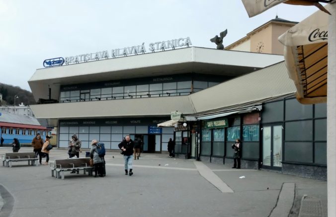Ministerstvo dopravy a Bratislava plánujú obnovu Hlavnej stanice, podpísali spoločné memorandum