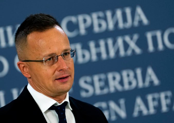 Maďarsko odmietlo prítomnosť vojakov NATO na svojom území pre krízu na Ukrajine, apeluje na upokojenie situácie
