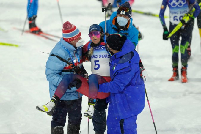 Tandrevoldová dokončila biatlonovú stíhačku len silou vôle, k jej kolapsu sa vyjadril aj lekár