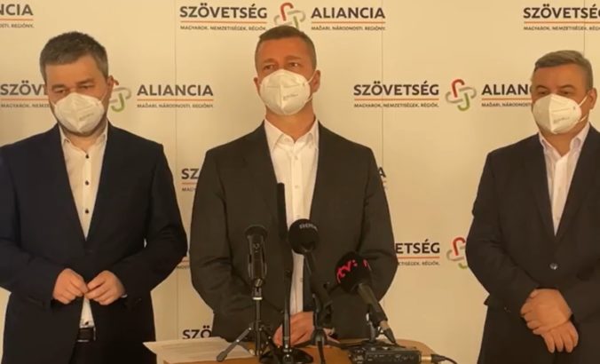 Štát oberá ľudí podľa Aliancie o pozemky, strana spochybnila argument Slovenského pozemkového fondu (video)