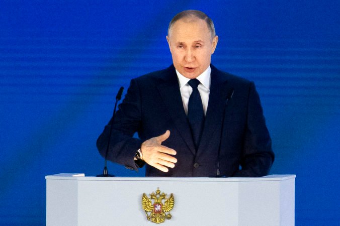 Rusko bude považovať všetky krajiny, ktoré voči nemu zavedú sankcie, za nepriateľské
