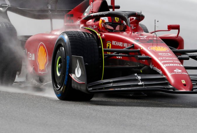 Šéf Ferrari očakáva od Mercedesu poriadne balíky vylepšení, chce byť však konkurencieschopný