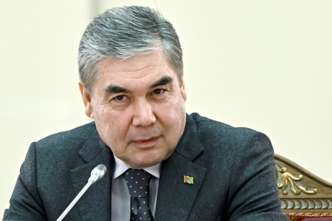 V Turkménsku si volia prezidenta, na miesto Gurbangulyho Berdymuhamedova kandiduje jeho syn Serdar