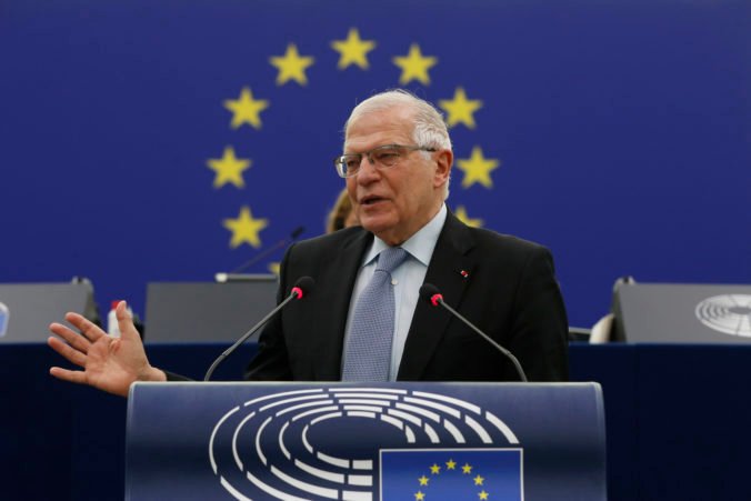 Vstup balkánskych štátov do EÚ je podľa Borrella prioritou, dvom krajinám však adresoval výzvu