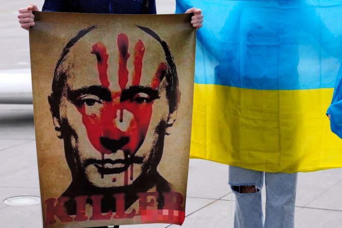 Putin je vojnový zločinec a za zverstvá na Ukrajine by sa mal zodpovedať, zhodol sa americký Senát