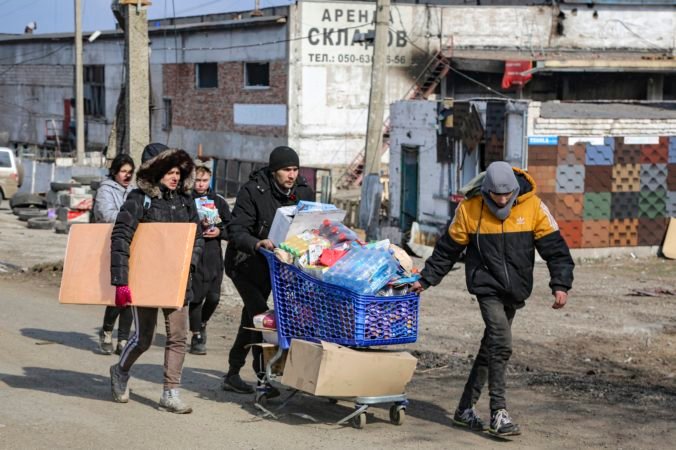 Dodrží Rusko tentokrát dohodu? Ukrajina avizovala vytvorenie desiatich humanitárnych koridorov