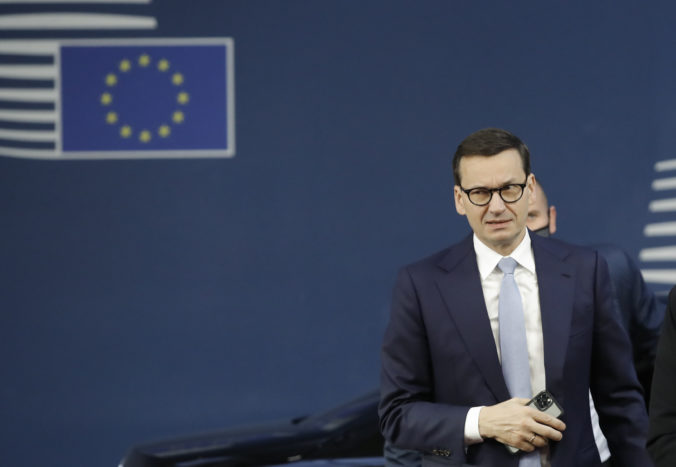Poľský premiér Morawiecki vyzval na úplne zastavenie obchodu Európskej únie s Ruskom
