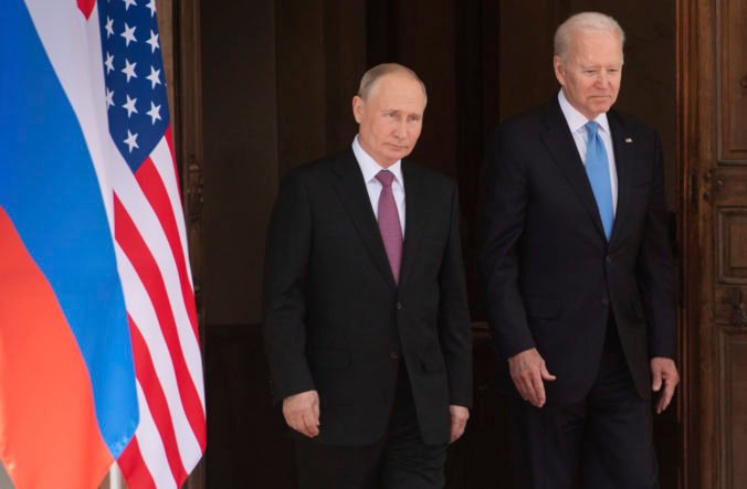 Rusko si pre neprijateľné Bidenove poznámky na Putina predvolalo amerického veľvyslanca