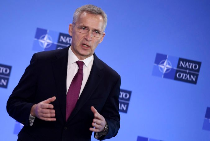 NATO vyšle novú bojovú skupinu aj na Slovensko, Stoltenberg reagoval aj na vyhrážky Ruska jadrovými zbraňami