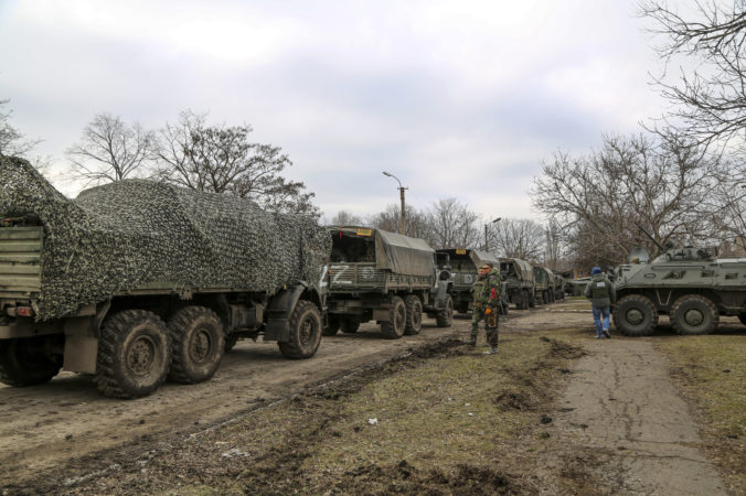 Rusko údajne presúva zbrane do Bieloruska, Ukrajina to považuje za taktiku na obkľúčenie Kyjeva