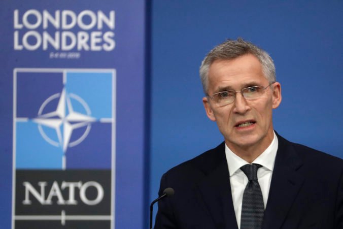 Stoltenberg zostane na čele NATO ešte jeden rok, predĺžili mu funkčné obdobie