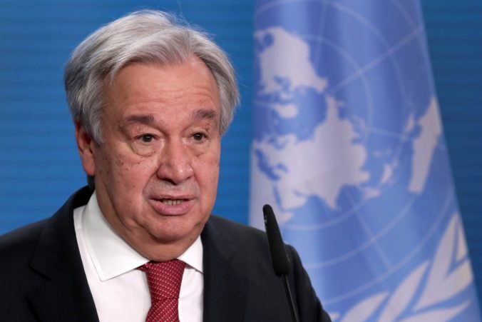 OSN žiada na Ukrajine humanitárne prímerie. Podľa Guterresa nastal čas, aby prevzali iniciatívu
