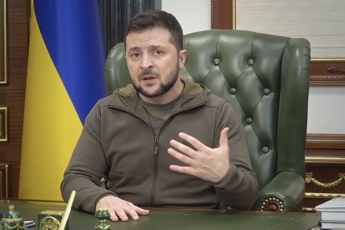 Prezident Zelenskyj vyzval Ukrajincov, aby vo vojne nepoľavili (video)
