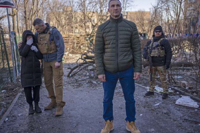 Kyjevská oblasť je oslobodená, objavujú sa však dôkazy o vraždení civilistov ruskými okupantmi