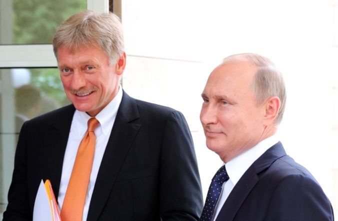 Peskov uznal značné straty ruských síl na Ukrajine, označil to za obrovskú tragédiu